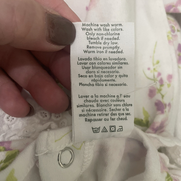 Laura Ashley Romper Baby 12 Mos White Floral Lace Ruffle Cotton One Piece Snaps - Picture 5 of 5